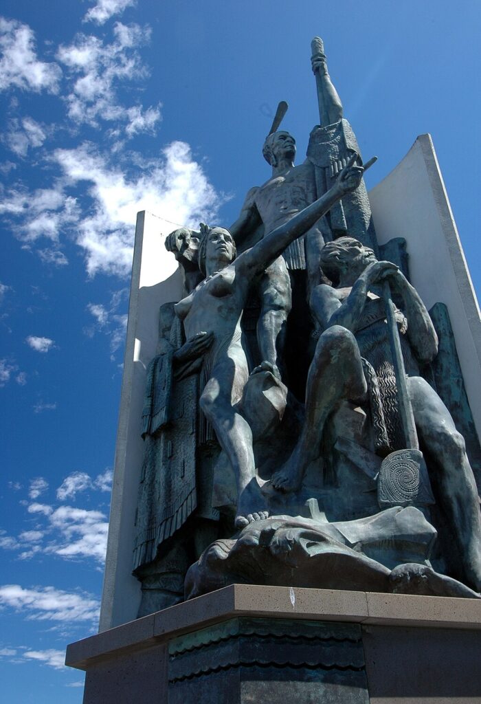 Monumento in onore di Kupe, eretto a Wellington, capitale della Nuova Zelanda